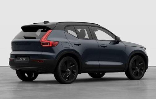 2026 Volvo XC40 B5 Ultra Black Edition