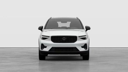 2026 Volvo XC40 Black Edition Ultra, B5 AWD Gas (mild hybrid)