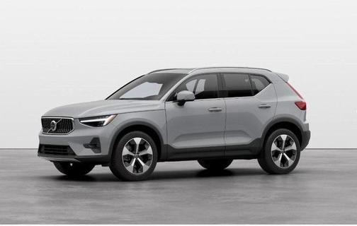 2025 Volvo XC40 Plus Bright Theme