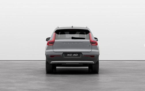 2025 Volvo XC40 Plus Bright Theme