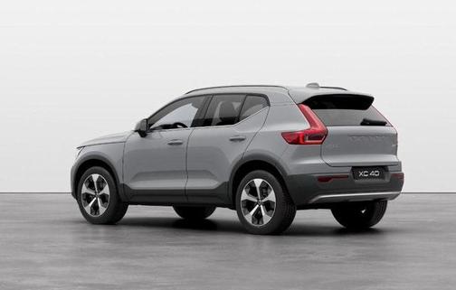 2025 Volvo XC40 Plus Bright Theme