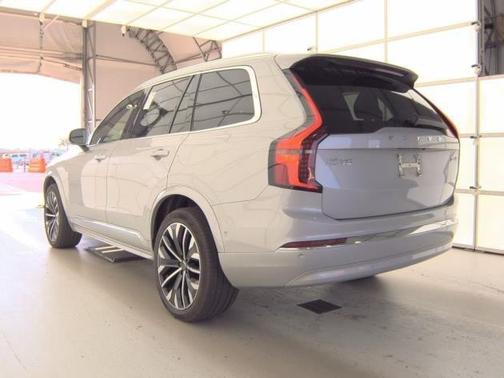 2025 Volvo XC90 B6 Plus 7-Seater