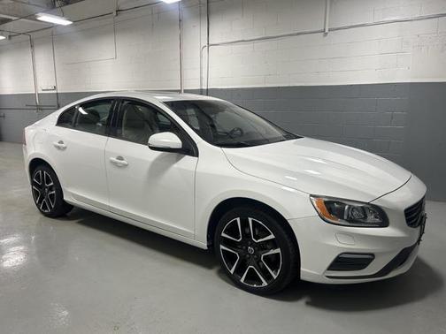 2018 Volvo S60 T5 Dynamic
