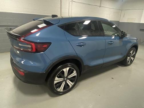 2023 Volvo C40 Recharge Pure Electric Twin Plus