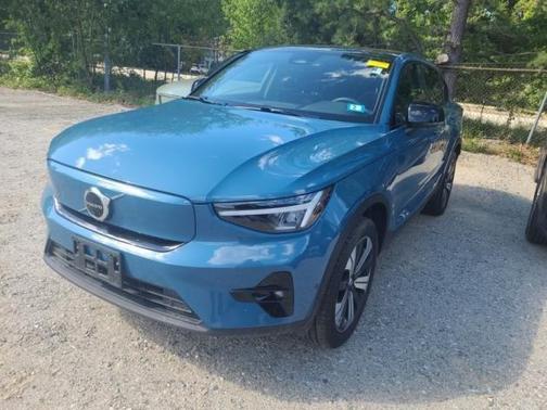 2023 Volvo C40 Recharge Pure Electric Twin Plus