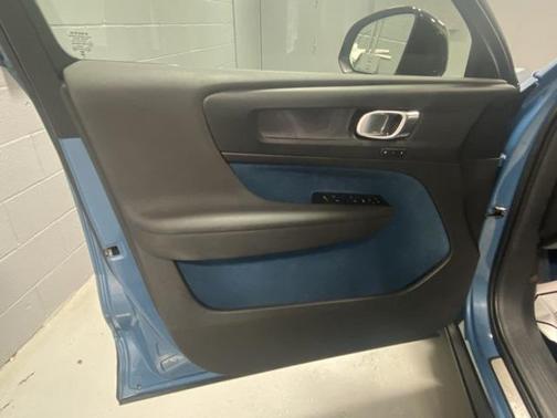 2023 Volvo C40 Recharge Pure Electric Twin Plus