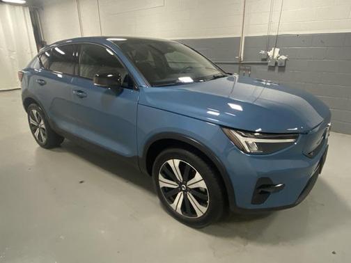 2023 Volvo C40 Recharge Pure Electric Twin Plus