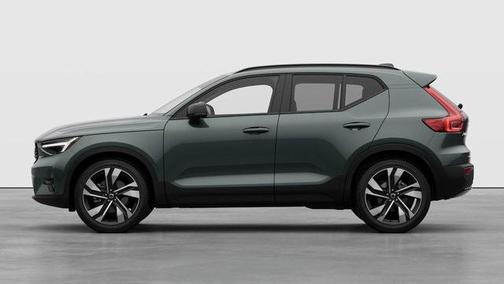 2026 Volvo XC40 B5 Ultra