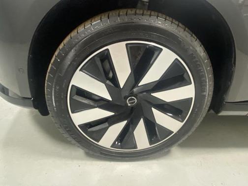 2025 Volvo EX90 Twin Motor Plus