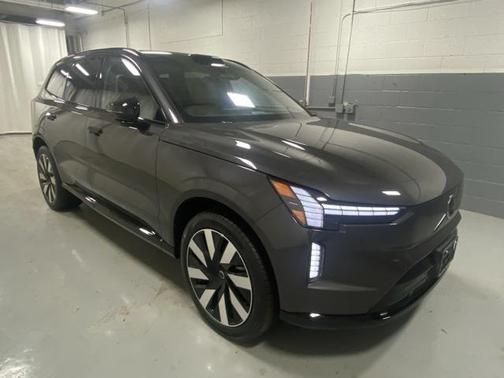 2025 Volvo EX90 Twin Motor Plus