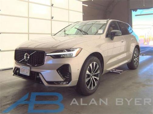 2025 Volvo XC60 B5 Plus