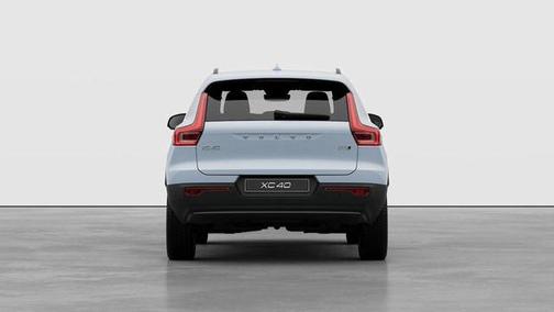 2026 Volvo XC40 Plus, B5 AWD Gas (mild hybrid), Dark
