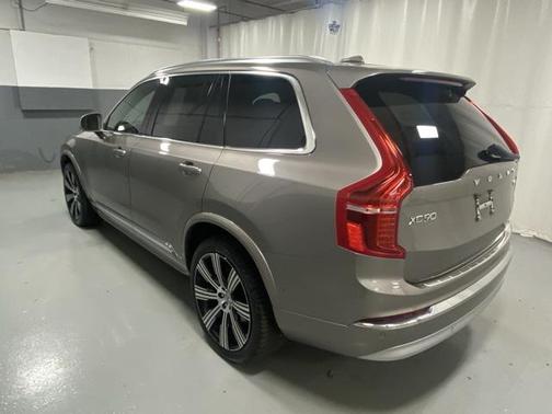 2022 Volvo XC90 T6 Inscription