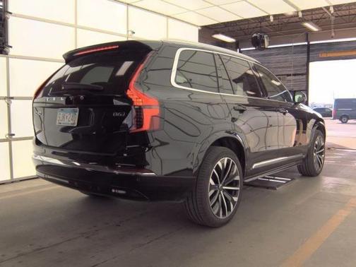 2025 Volvo XC90 B6 Plus 7-Seater