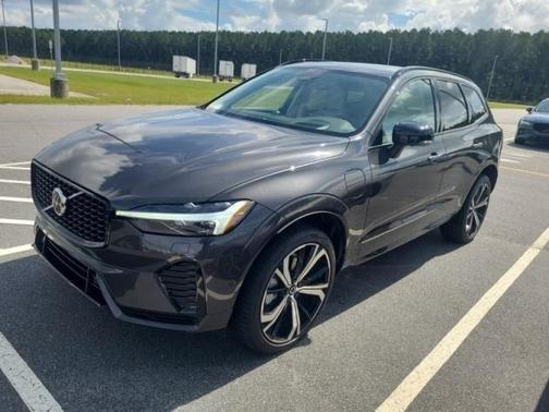 2025 Volvo XC60 Plug-In Hybrid T8 Ultra
