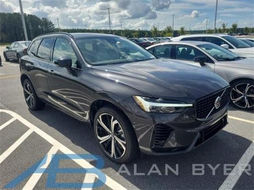 2025 Volvo XC60 Plug-In Hybrid T8 Ultra