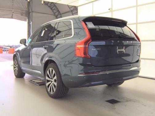 2025 Volvo XC90 B6 Plus 7-Seater