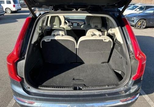 2025 Volvo XC90 B5 Ultra