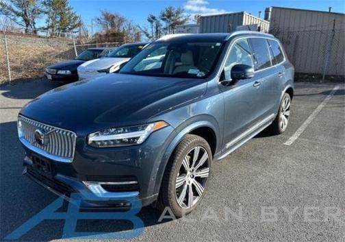 2025 Volvo XC90 B5 Ultra