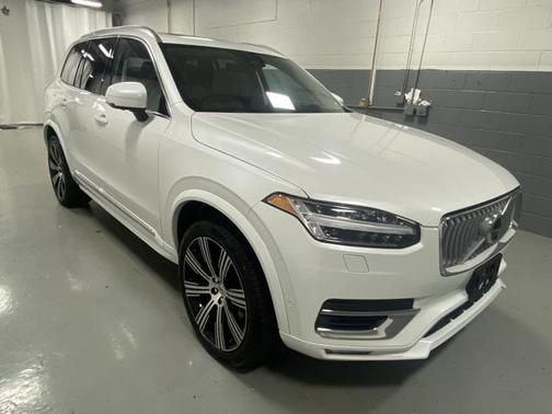 2023 Volvo XC90 B6 Ultimate 7-Seater