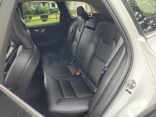 2023 Volvo XC60 B5 Core