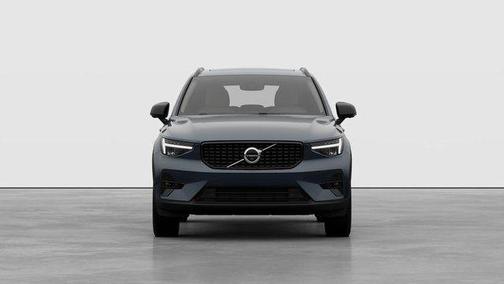 2026 Volvo XC40 Plus, B5 AWD Gas (mild hybrid), Dark