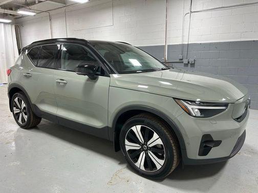 2023 Volvo XC40 Recharge Pure Electric Twin Plus