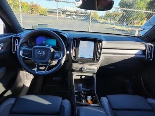 2023 Volvo C40 Recharge Pure Electric Twin Core
