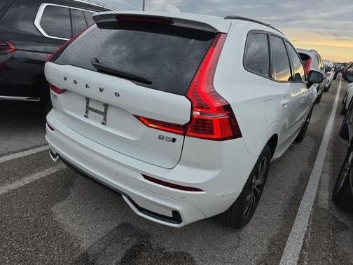 2025 Volvo XC60 Plus