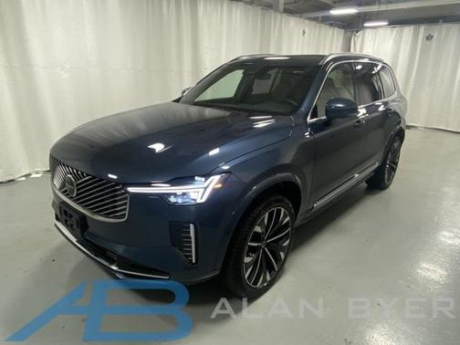 2025 Volvo XC90 B6 Plus 7-Seater