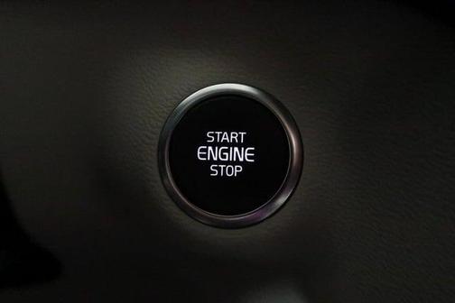 2019 Volvo XC40 T5 Momentum for sale in Syracuse, NY - image 30