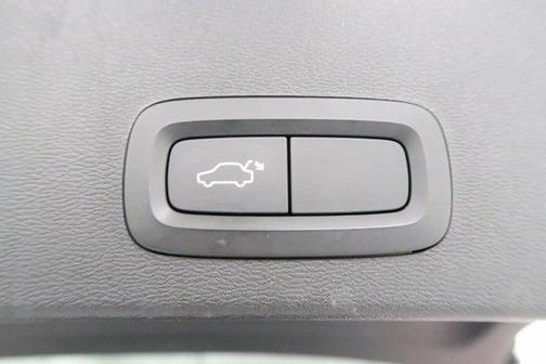 2019 Volvo XC40 T5 Momentum for sale in Syracuse, NY - image 17