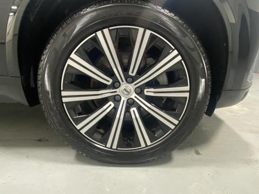 2024 Volvo XC90 B5 Core Bright Theme