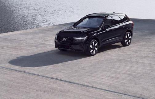 2025 Volvo XC60 Plug-In Hybrid T8 Plus