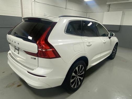 2023 Volvo XC60 B5 Core