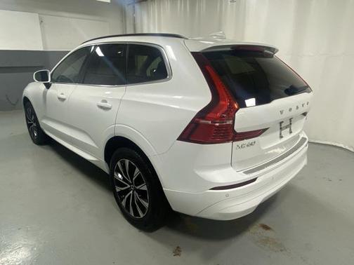2023 Volvo XC60 B5 Core