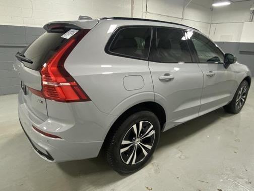 2025 Volvo XC60 B5 Core