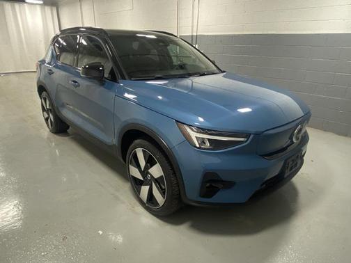 2023 Volvo XC40 Recharge Pure Electric Twin Plus