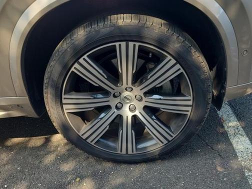 2024 Volvo XC90 Recharge Plug-In Hybrid T8 Plus Bright Theme 7-Seater