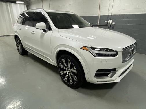 2024 Volvo XC90 B6 Plus Bright Theme 7-Seater