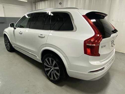 2022 Volvo XC90 T6 Inscription