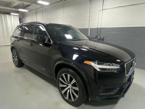 Onyx Black Metallic 2023 Volvo XC90 B5 Core