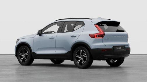 2026 Volvo XC40 B5 Core