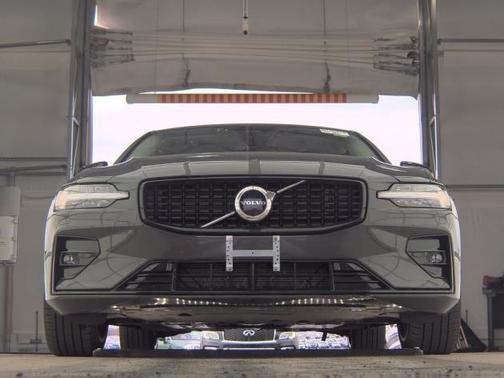 2025 Volvo S60 B5 Core