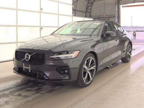 2025 Volvo S60 B5 Core