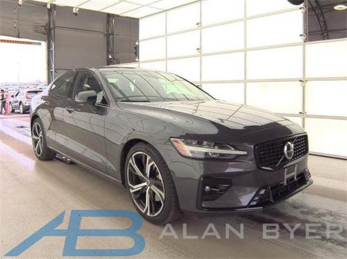 2025 Volvo S60 B5 Core