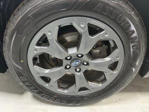 Ice Silver Metallic 2023 Subaru Crosstrek Sport