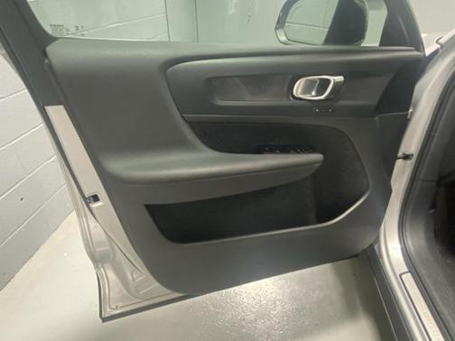 2023 Volvo XC40 Recharge Pure Electric Twin Core