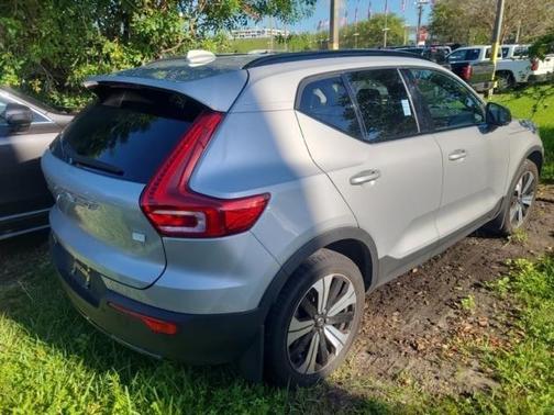 2023 Volvo XC40 Recharge Pure Electric Twin Core
