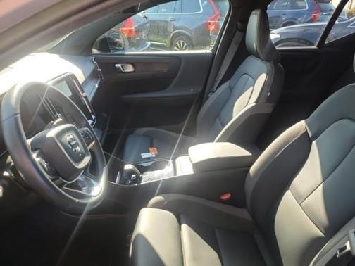 2023 Volvo XC40 Recharge Pure Electric Twin Core